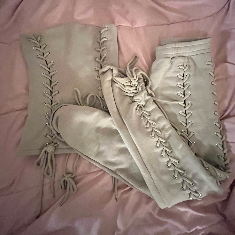 Hidden cult 2 piece set